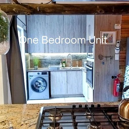 Bateleur Self Catering Cc Daire Windhoek Dış mekan fotoğraf